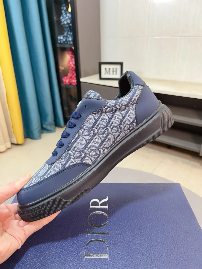 Men's shoes 💰400🌹🌹【Dior】Best-selling official website world premiere 🔝High-end men's shoes brand official website latest series: uppers are made of imported cowhide with special fabrics➕mesh breathable lining. Make walking more convenient and comfortable! Compared with the official quality, Midea’s 1:1 replica. Create a fashionable personality to set off your uniqueness! A must-have for trendy men! Classic style. Men's sizes: 38-44.